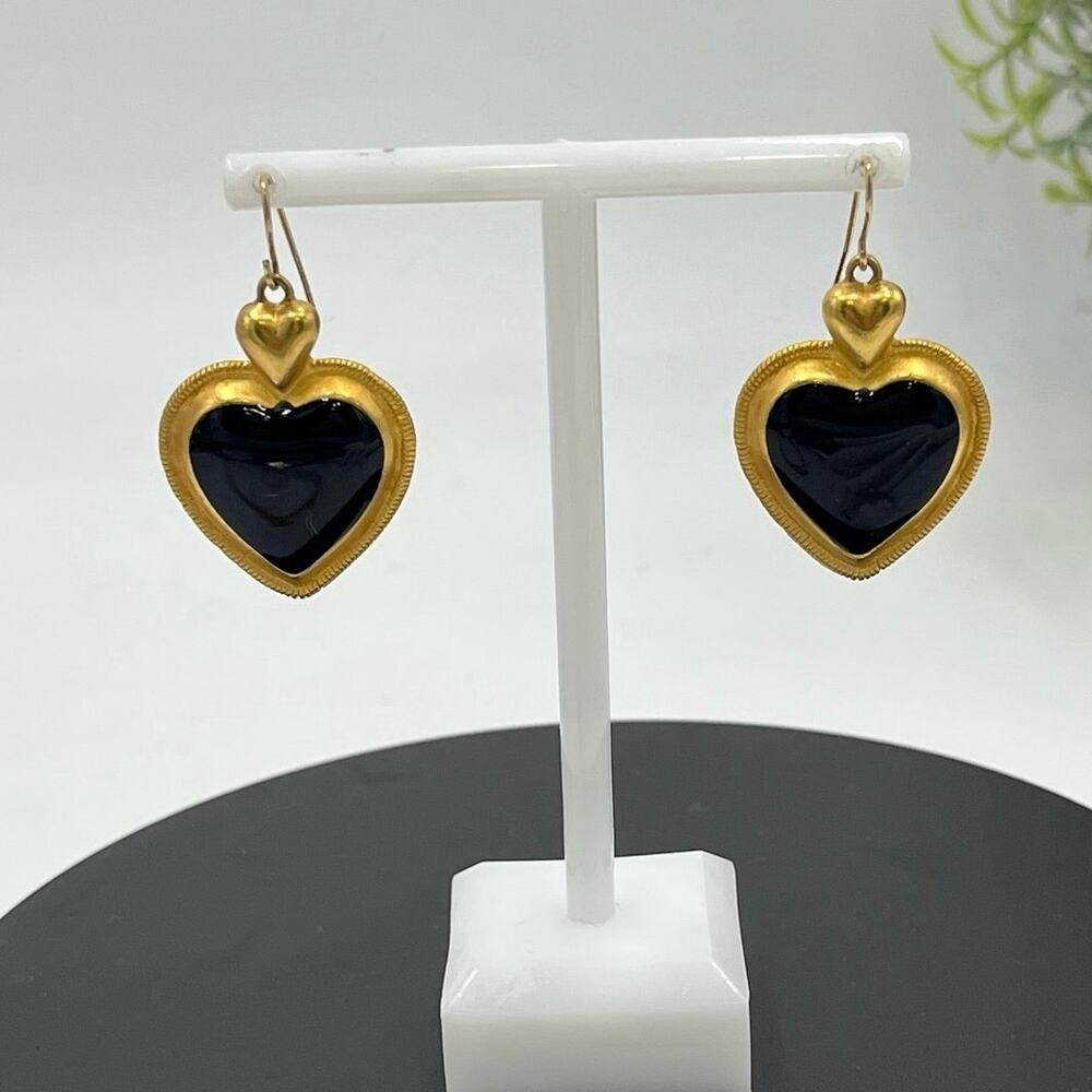 Vintage Gold Tone and Black Enamel Heart‎ Dangle Drop Earrings
